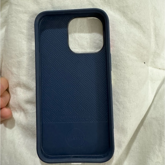 iPhone 13 Pro case - Picture 2 of 2